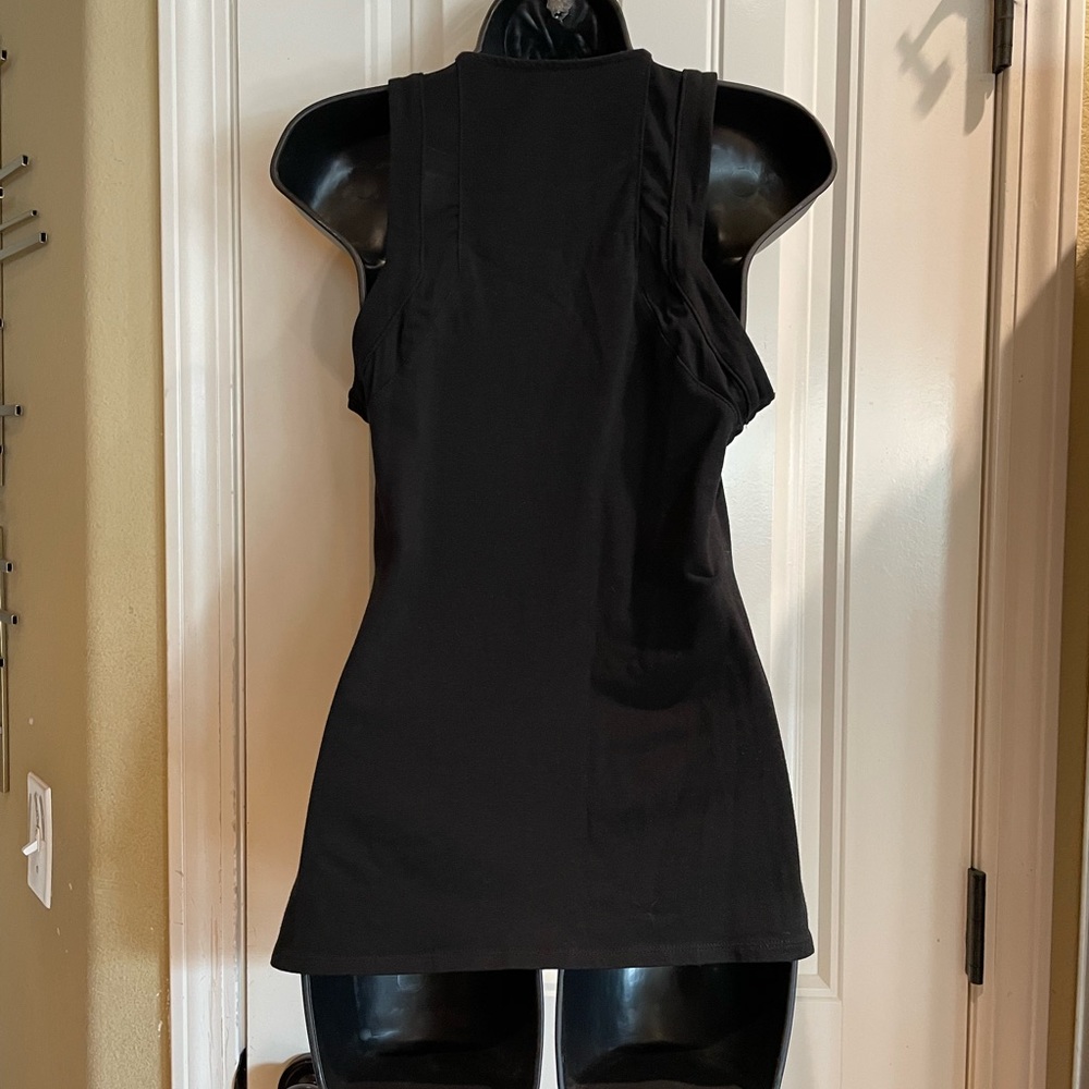 Express Tank Top - Picture 3 of 6